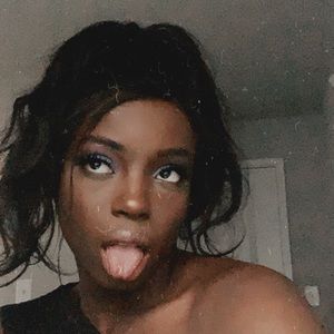 Meet your Posher, Iyanu